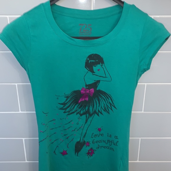 Cute Green Cap Sleeve Tee - Picture 3 of 14